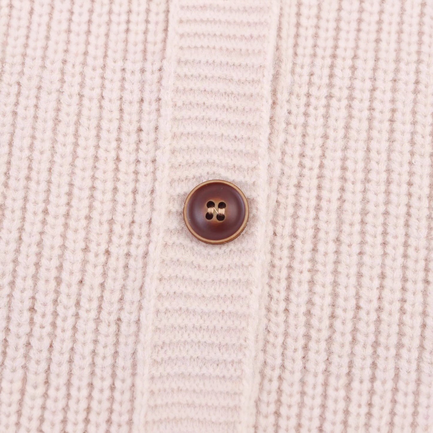 Loose and comfortable collar with floral embroidery and knitted jacket for women